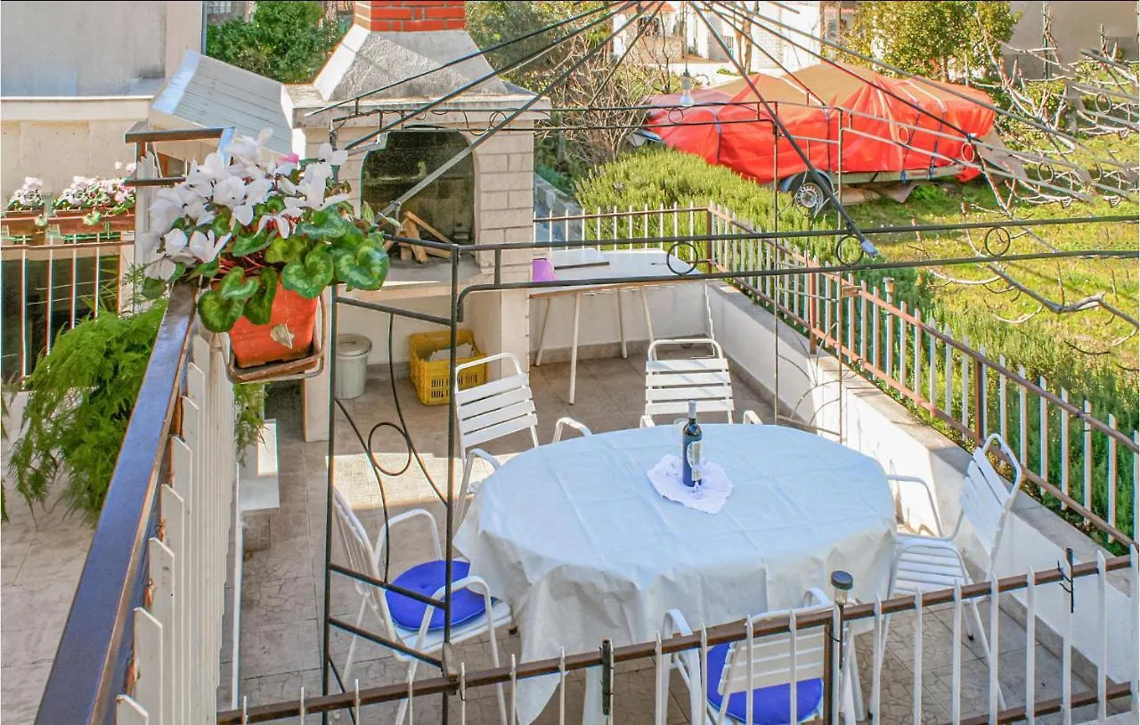 1 Bedroom Nice Apartment In Seget Donji Trogir Croatia