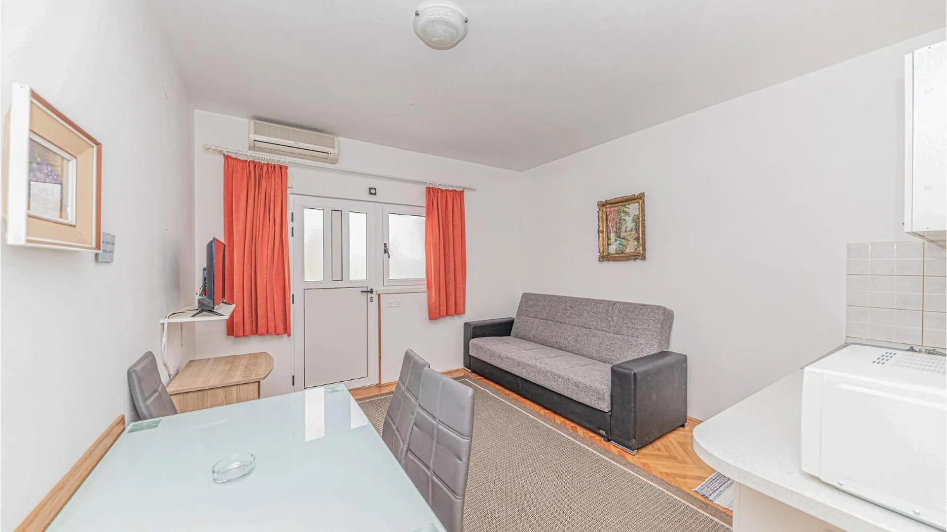 1 Bedroom Nice Apartment In Seget Donji Trogir Croacia